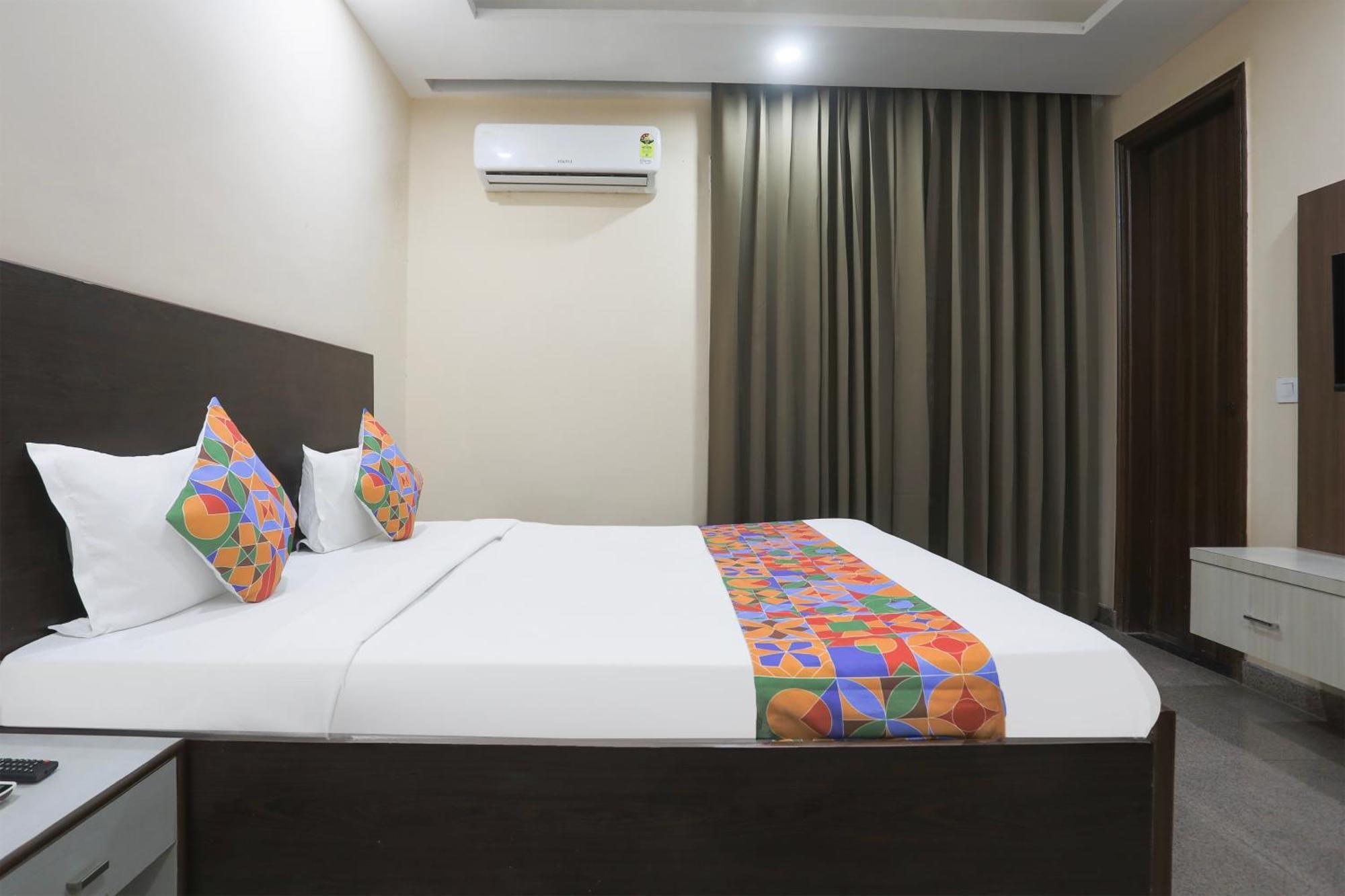 Fabhotel Bliss Premium Gurgaon Exterior foto