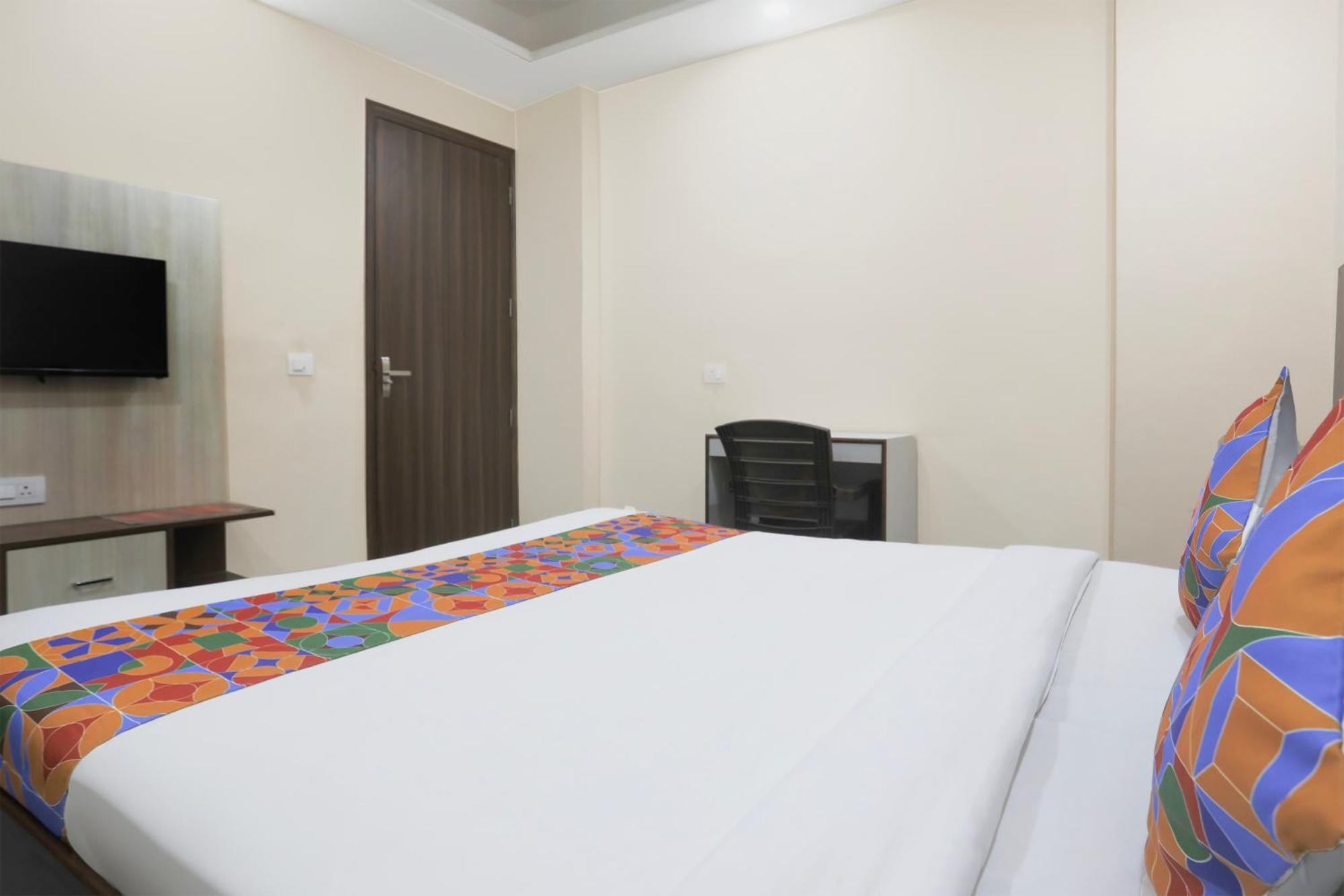 Fabhotel Bliss Premium Gurgaon Exterior foto