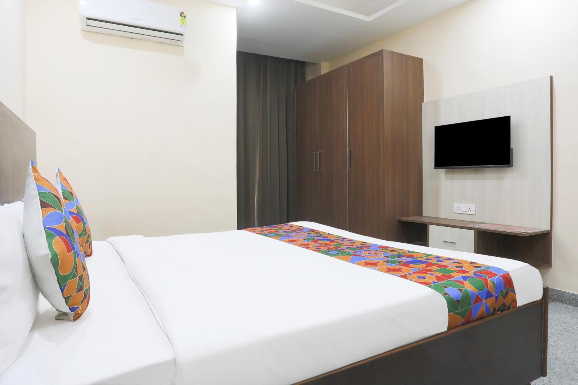 Fabhotel Bliss Premium Gurgaon Exterior foto